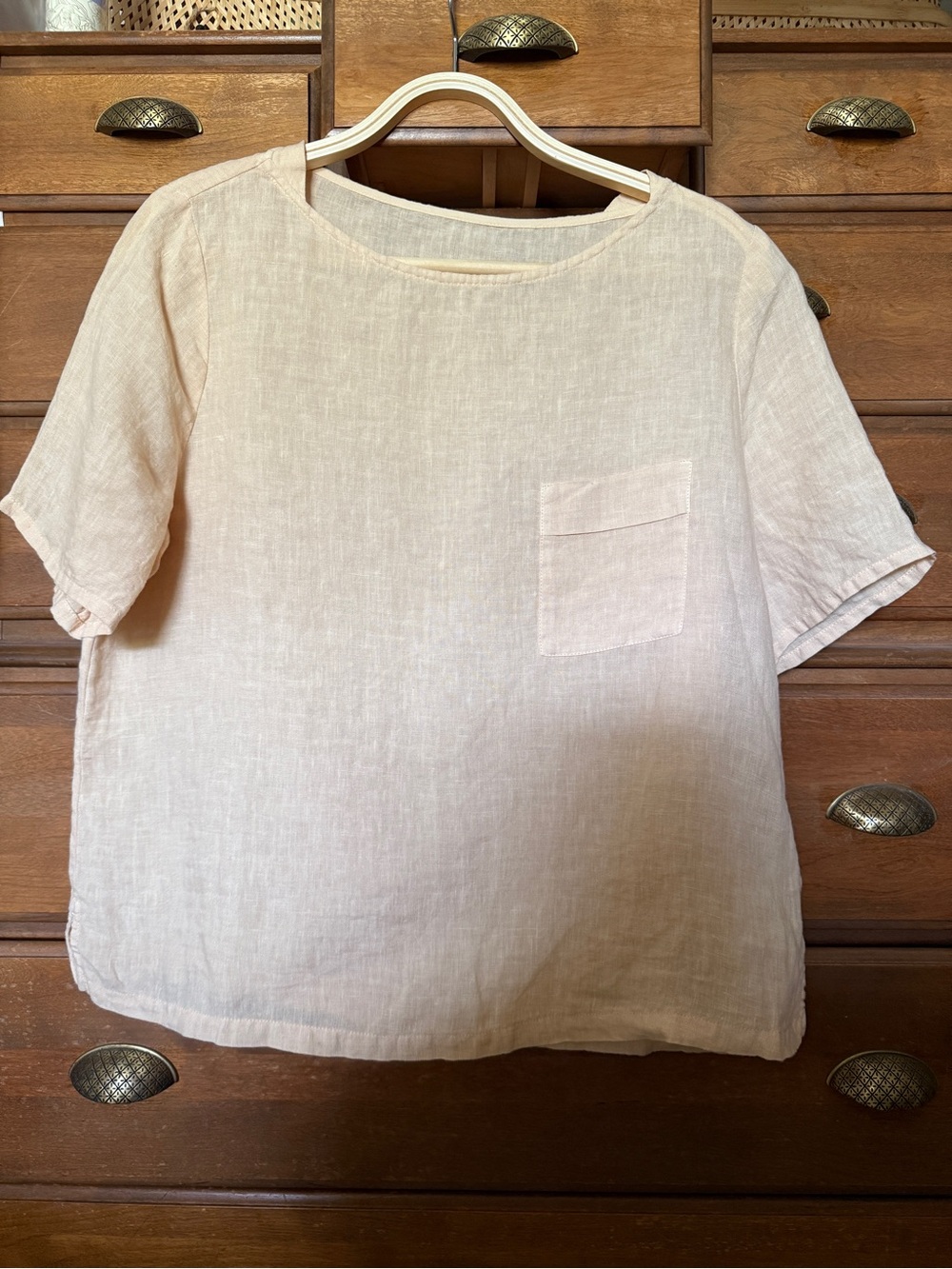 100% linen short sleeve top in a soft natural blush-beige tone